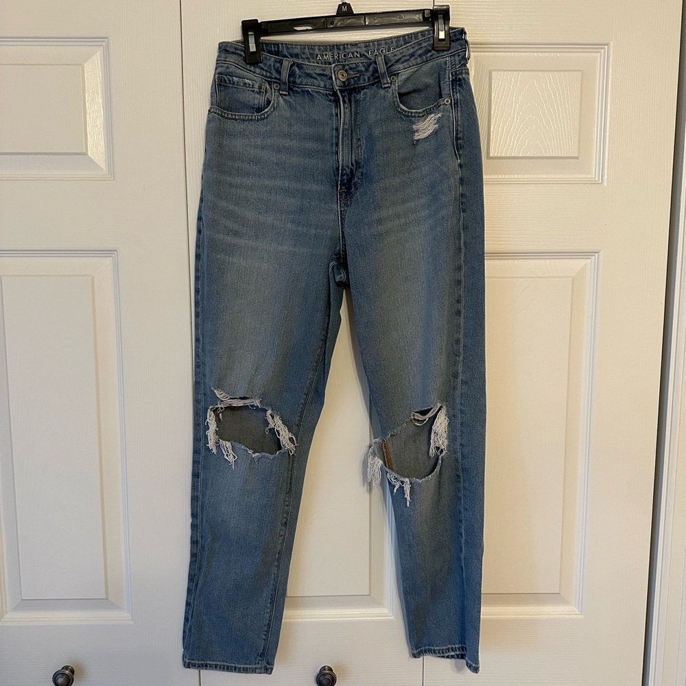 American Eagle Ankle Length Mom Jeans Size 8
